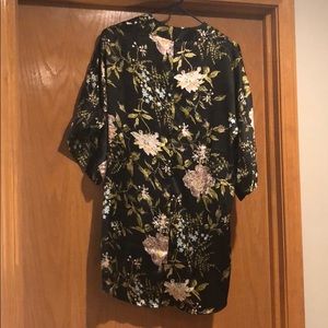 Black Floral Kimono